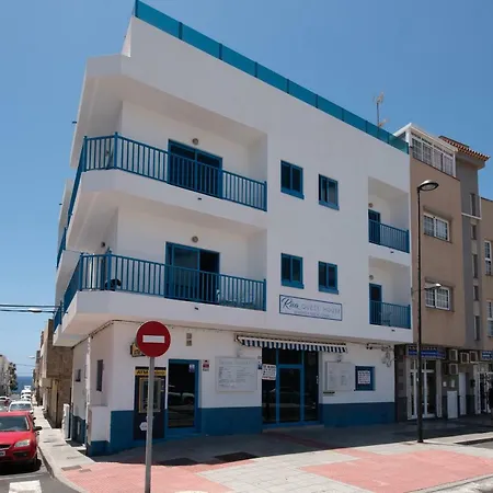 C.riva Apartament. *