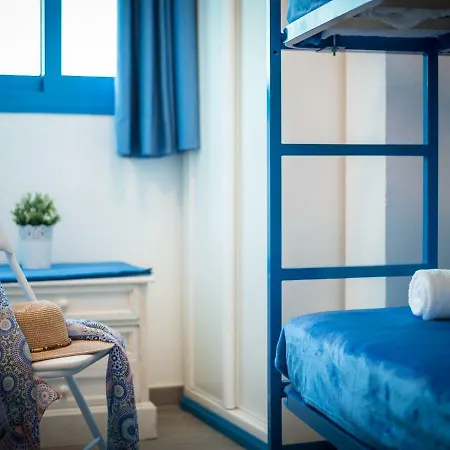 アパート C.riva Apartament. ロス・アブリゴス